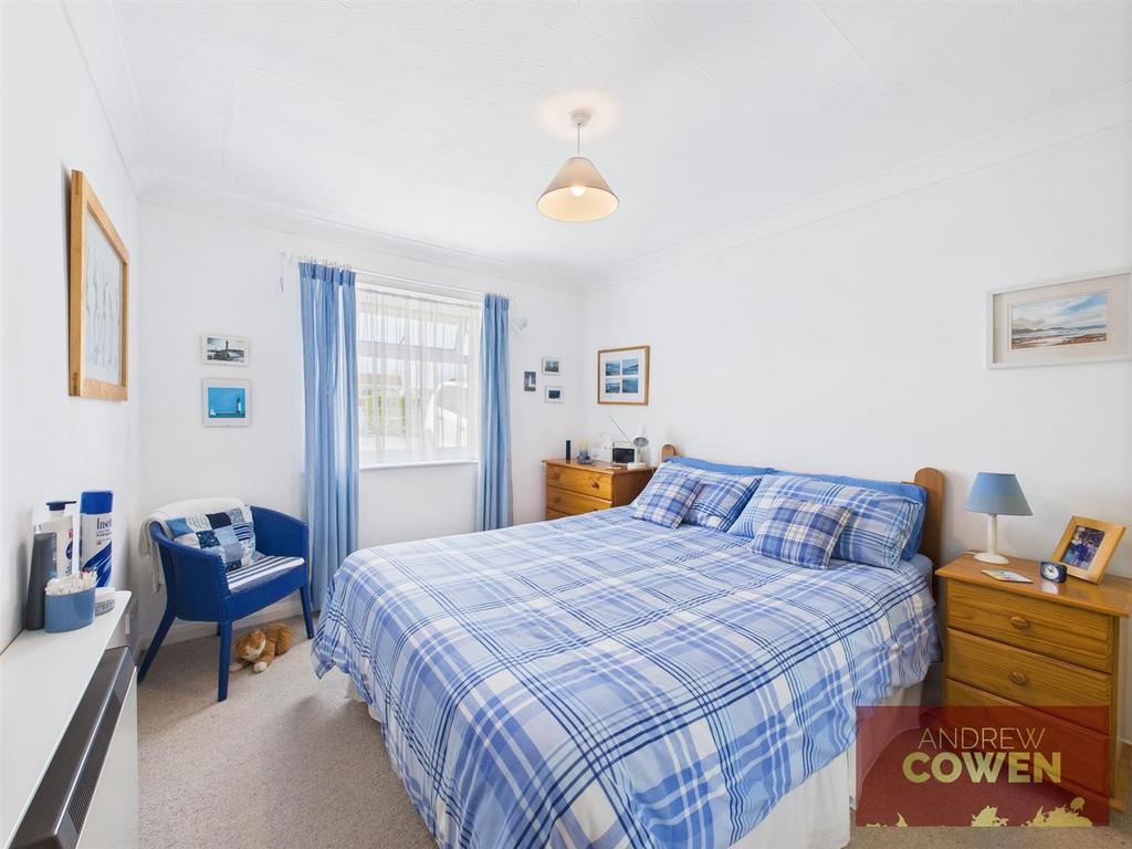 CAM05382 G0-PR0038-STILL014.jpg