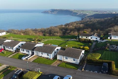 2 bedroom detached bungalow for sale, Knipe Point Drive, Scarborough YO11