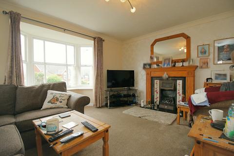 5 bedroom detached house for sale, Cote Farm Lane, Thackley, Bradford, BD10