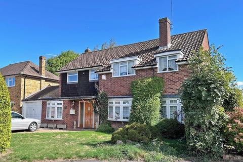 4 bedroom detached house for sale, Holly Close, Farnham Common, Buckinghamshire, SL2