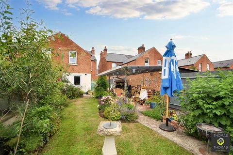 3 bedroom semi-detached house for sale, Deans Way, Kingsholm