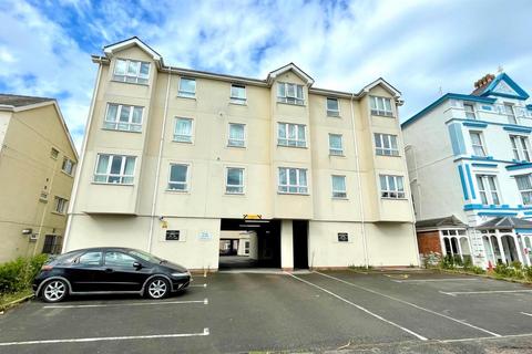 Deganwy Avenue, Llandudno