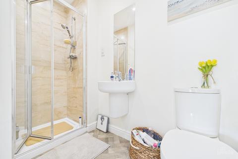 32 Clipson Crest, Barton-upon-humber, DN18 5GW