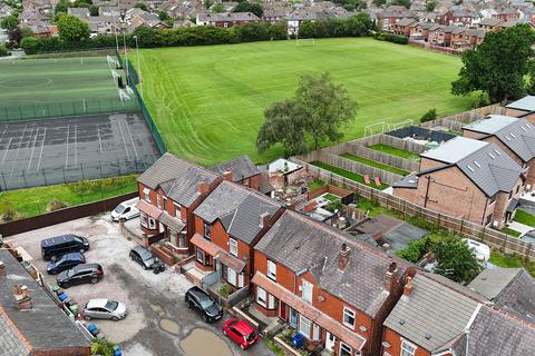 3 bedroom semi-detached house for sale, Ashland Avenue, Asthon-in-Makerfield, Wigan, WN4 9SP