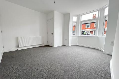 3 bedroom semi-detached house for sale, Ashland Avenue, Asthon-in-Makerfield, Wigan, WN4 9SP