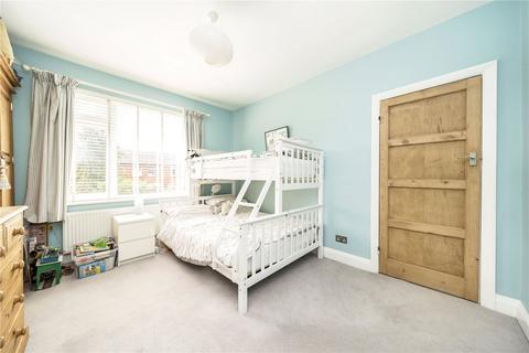 23 Dallinger Road, London, SE12 0TJ