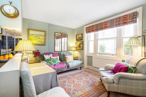 1 bedroom flat to rent, Campden Hill Gardens, London, W8