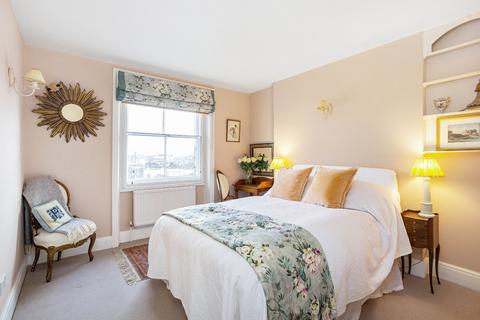 1 bedroom flat to rent, Campden Hill Gardens, London, W8