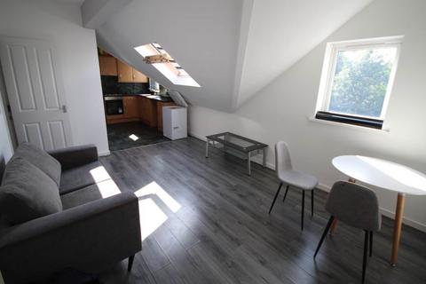 2 bedroom flat to rent, 353 Tong Street, Bradford,