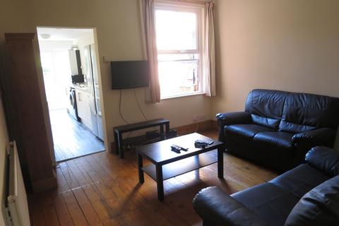 1 bedroom house to rent, Manvers Road, Nottingham NG2