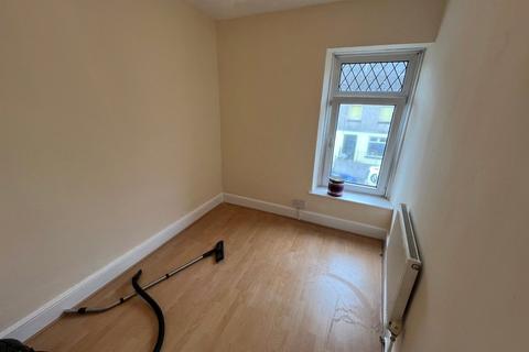 170 Aberrhondda Road, Porth, CF39 0LN