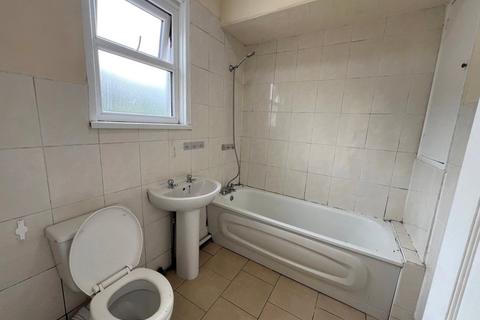 170 Aberrhondda Road, Porth, CF39 0LN