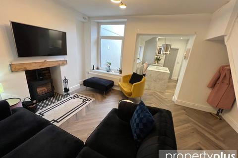 31 Bronllwyn Road, Gelli, Pentre, CF41 7TE