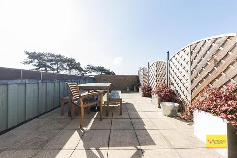 2 bedroom penthouse for sale, Old Park Road, Enfield
