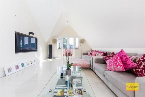 2 bedroom penthouse for sale, Old Park Road, Enfield