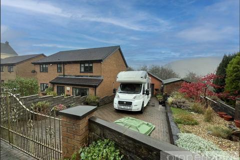 undefined, High Street, Gilfach Goch, Rhondda Cynon Taff, CF39