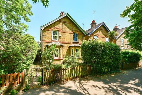 undefined, Station Path, Surrey TW18