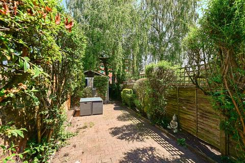 undefined, Station Path, Surrey TW18