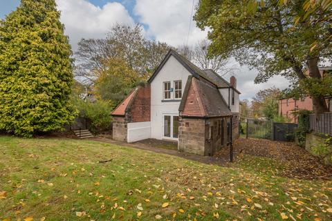 Caretakers Cottage Back Laurel Mount, Leeds, LS7 3JZ