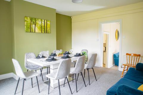 Caretakers Cottage Back Laurel Mount, Leeds, LS7 3JZ