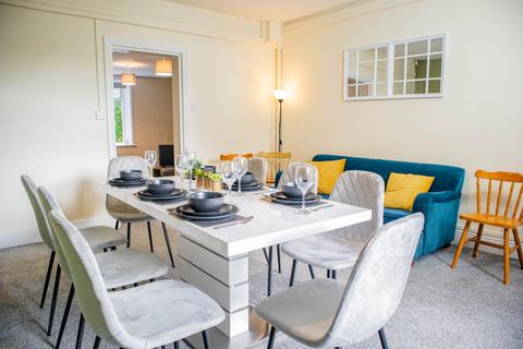 Caretakers Cottage Back Laurel Mount, Leeds, LS7 3JZ