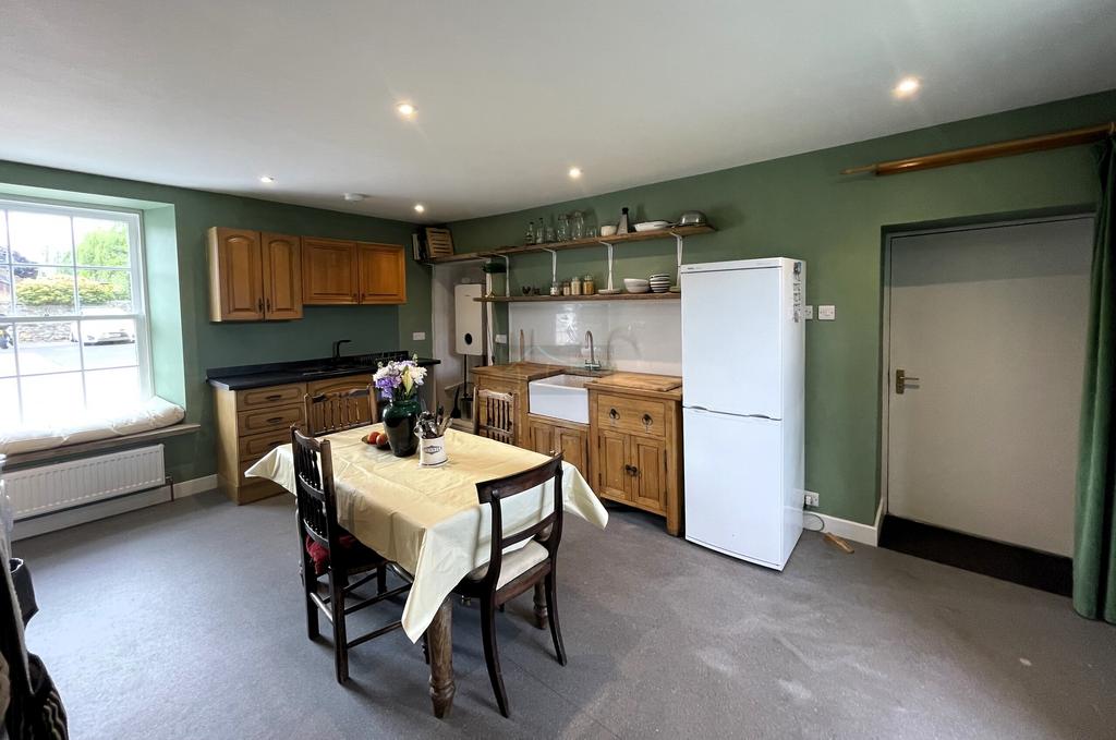 Kitchen c.JPG