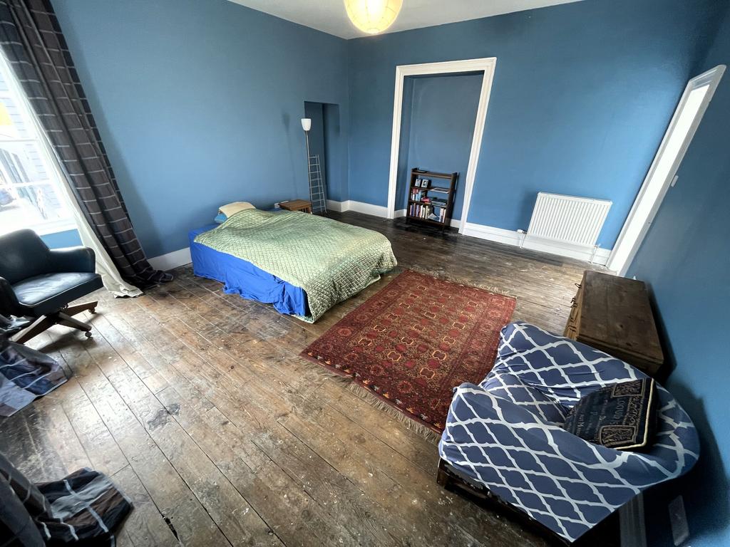 Bedroom 1a.JPG