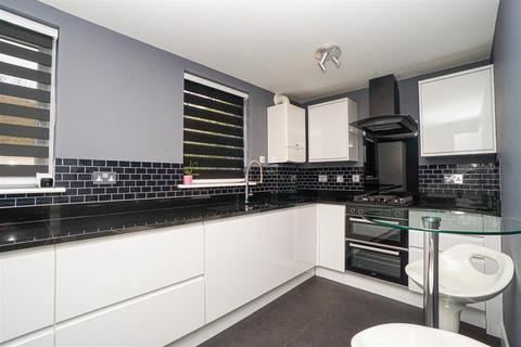 3 bedroom semi-detached house for sale, Gillsmans Hill, St. Leonards-On-Sea