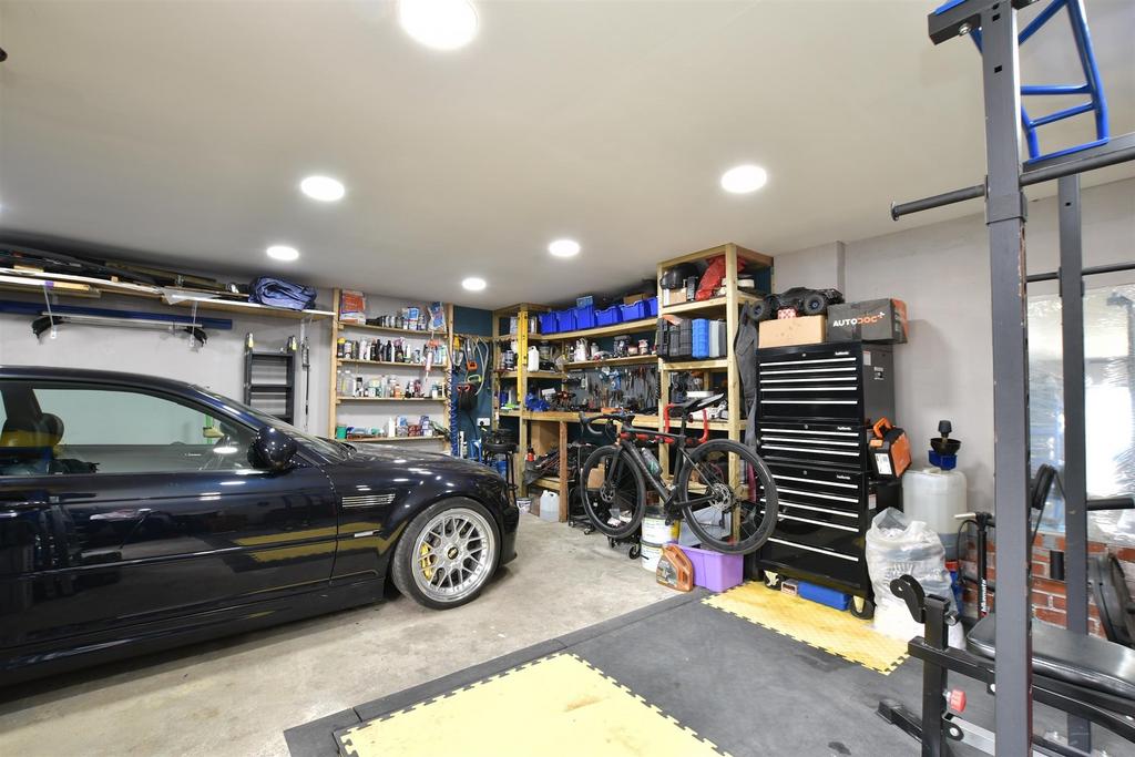 Workshop/Outbuildings
