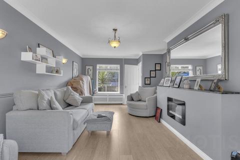 3 bedroom terraced house for sale, Fleming Way, Folkestone, CT19