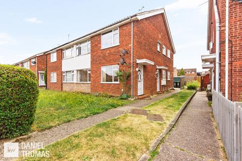 12 Cedar Walk, Waltham Abbey, EN9 1SG