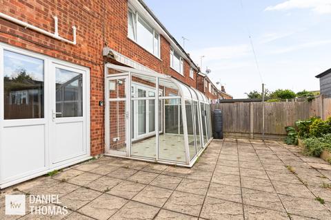 12 Cedar Walk, Waltham Abbey, EN9 1SG