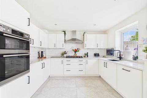 undefined, Greenfield Avenue, Hessle