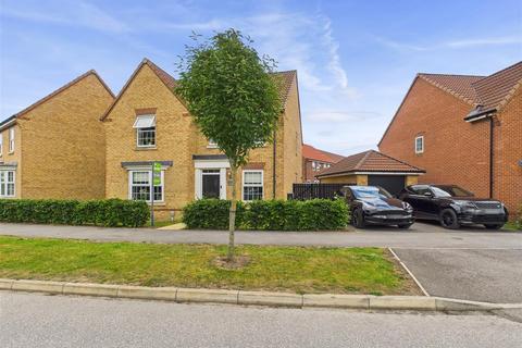 4 bedroom detached house for sale, Greenfield Avenue, Hessle