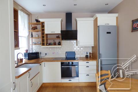 1 bedroom apartment for sale, West Street, Gravesend