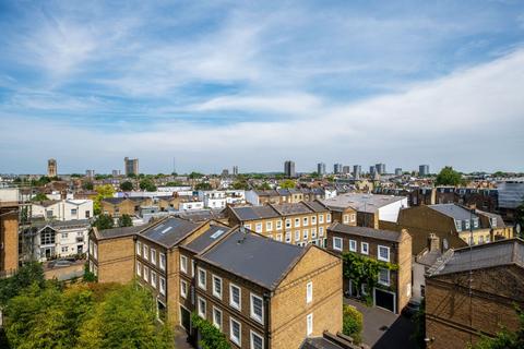 2 bedroom flat for sale, Thornbury Court, Chepstow Villas, Notting Hill