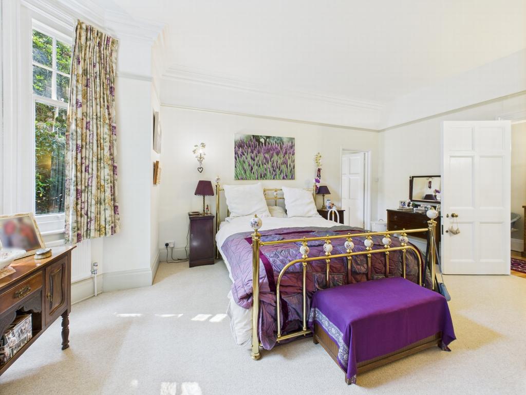 2nd bedroom 1