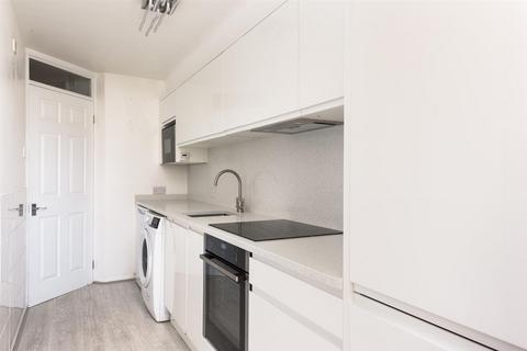 2 Hallam Chase, Sheffield, S10 5SW