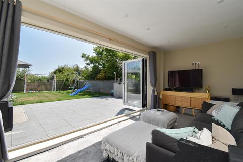 4 bedroom semi-detached house for sale, Conqueror Road, St. Leonards-On-Sea