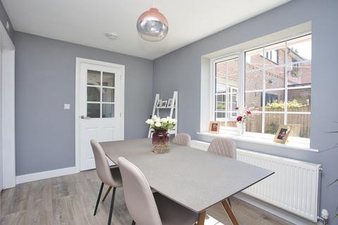 4 bedroom semi-detached house for sale, The Drove, Whitfield, Dover, CT16