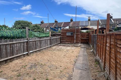 15 Salisbury Road, Gravesend, DA11 7DF
