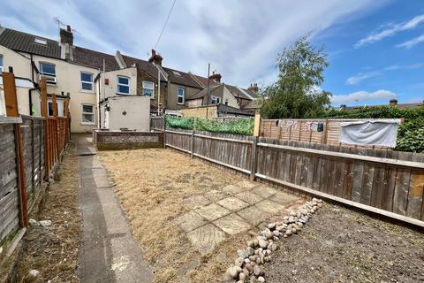 15 Salisbury Road, Gravesend, DA11 7DF