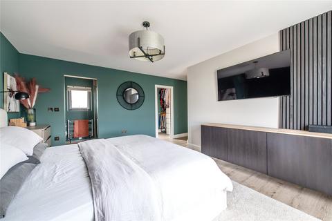 1 Southfields Green, Gravesend, DA11 7AD
