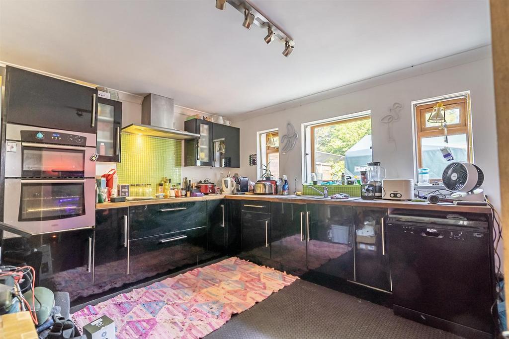 Annex kitchen