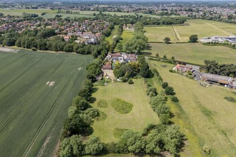 3 bedroom detached house for sale, Strensall Road, Earswick, York, YO32 9SW