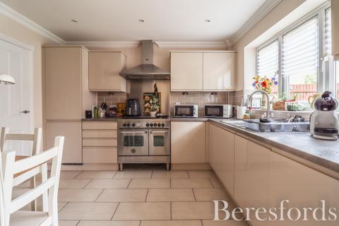 6 bedroom detached house for sale, Woodlands Park, Dunmow, CM6