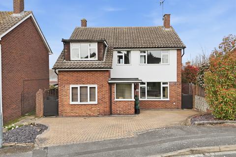 Tabors Avenue, Chelmsford, CM2