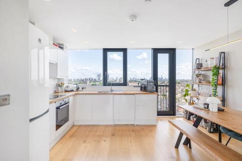 2 bedroom maisonette for sale, Acre Lane, SW2