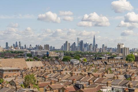 2 bedroom maisonette for sale, Acre Lane, SW2