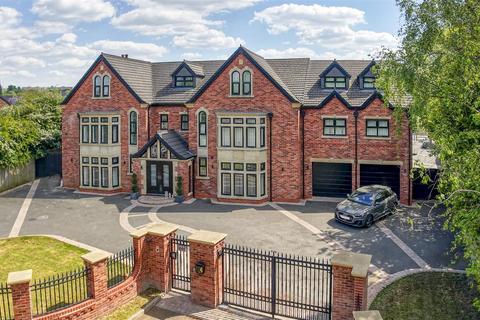 9 bedroom detached house for sale, Horseshoe Lane, Chadderton, Greater Manchester - Outstanding, Detached Gated Residence ~10,000sqft, 1/2 Acre Plot